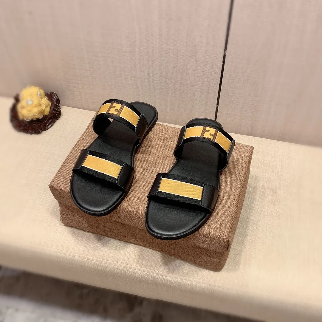 Slippers: New model: Factory price: 220💰💰🎩🎩🔥🔥《 Fendi FENDI* 》Series of slippers top purchasing agent 🔍🔍Men's 2022 counters are on sale simultaneously, original imported cowhide from Italy, exquisite workmanship,), sole: (super comfortable) original sole provided by the original factory, ⚠️ The exclusive double-layer movable molded bottom is super comfortable⚠️, the real thing is more beautiful🎬The real thing is more beautiful🔍🔍original order quality, you can enter and leave the counter at will, the correct size is 38-44, you can order 45. Long-term availability 266